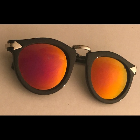 Sunglasses - Picture 1 of 1